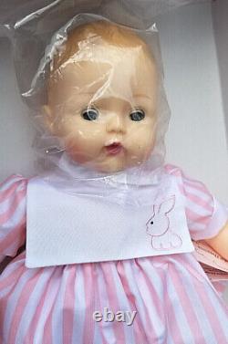 12 Madame Alexander BABY DOLL Rare 2002 PINK RABBIT HUGGUMS NIB Box 35295