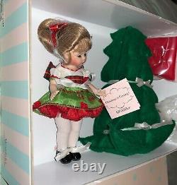 2006 Madame Alexander Christmas Is Coming 8 Dressed Doll NRFB MIB #42375