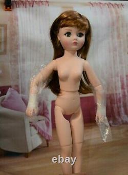 A Charmed Life Cissy#22/200 (first Ever Flat Foot Articulated Cissy Doll)$ale