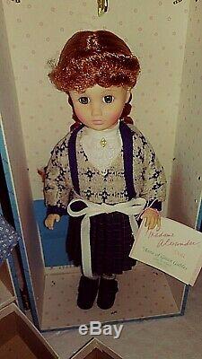 All Orig. Madame Alexander Anne Of Green Gables Goes To School Doll & Trunk Set