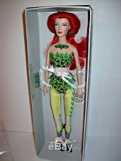 DC Comics Madame Alexander Poison Ivy 16 inch vinyl Doll Fully Articulate new