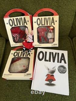 Lot Of New Vtg 2002 Madame Alexander Olivia The Pig Retired Clothes Pig & Book