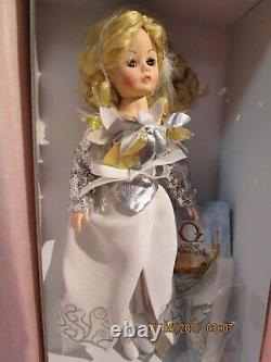 Madame Alexander 10 inch Cissette Glinda NRFB