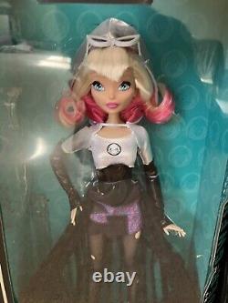 Madame Alexander 13.5 Marvel Fan Girl Complete Set Toys R Us Exclusive NIB OOP