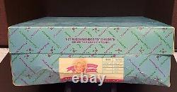 Madame Alexander 1992 Queen Elizabeth II NIB Never Removed From Box Coronation