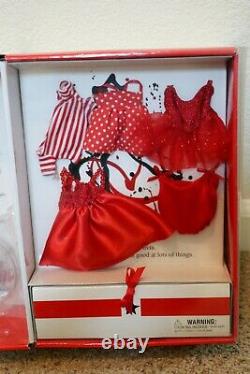 Madame Alexander 2001 Olivia Fao Schwarz Trunk Set Mib