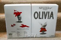 Madame Alexander 2001 Olivia Fao Schwarz Trunk Set Mib