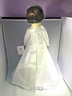 Madame Alexander 2004 Jacqueline Kennedy Doll in White Satin Inaugural Ball Gown