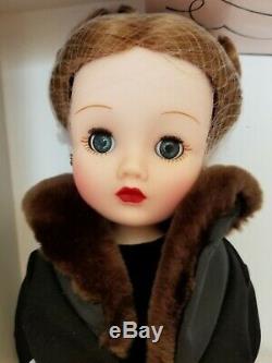 Madame Alexander 21 Lavenesque Yardley Cissy Nib Ltd Edition Doll