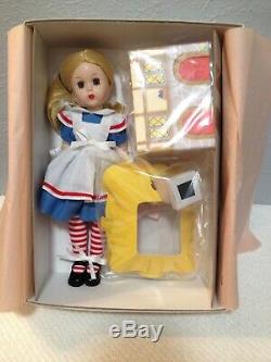 Madame Alexander #50015 Alice In Wonderland Lissy Rabbit's House Nib