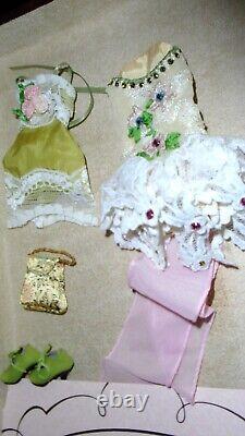 Madame Alexander 50th Anniver. Cissette 1920's doll trunk set withoutfits Ltd 500