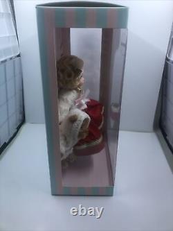 Madame Alexander 8 Christmas At FAO Schwarz 2010 Holiday Doll. Rare. Read