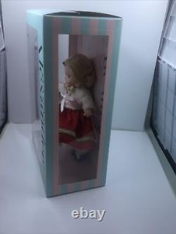 Madame Alexander 8 Christmas At FAO Schwarz 2010 Holiday Doll. Rare. Read