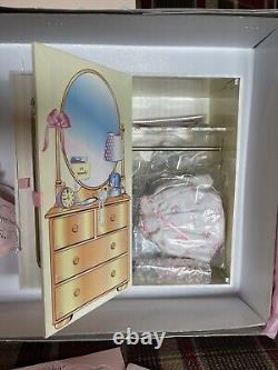 Madame Alexander 8 Doll 36130 Wendy's Anniversary Closet, NIB