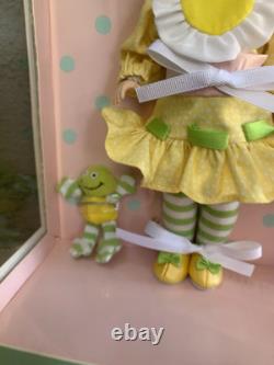 Madame Alexander 8 Lemon Meringue & Frappe Frog NRFB