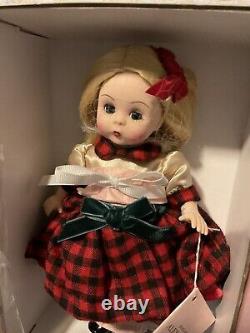 Madame Alexander Cabin Christmas #75145