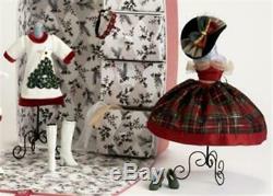 Madame Alexander Cissette Christmas Trunk Gift Set, NRFP, Mint