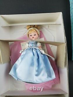 Madame Alexander Disney Cinderella 8 Doll #25080 withBox Tag 2000 Exclusive RARE