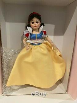 Madame Alexander Doll 10 Snow White with Dopey 50600