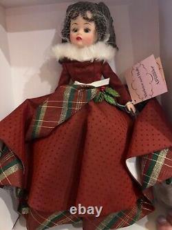Madame Alexander Doll #38555 Mistletoe & Holly 2004 Christmas