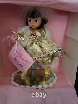 Madame Alexander Doll 79404 Snowflake 8 1995 MADC PREMIERE. STAND, ACCESSORIES