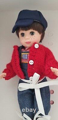 Madame Alexander Doll Homefront Pals Doll Set (34335) New