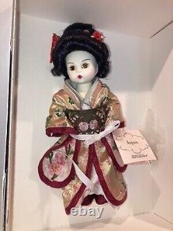 Madame Alexander Doll, JAPAN 28545 With accessories NIB