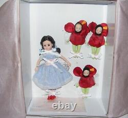 Madame Alexander LE 187/300 Wizard of Oz set DOROTHY IN THE POPPY FIELD #66630