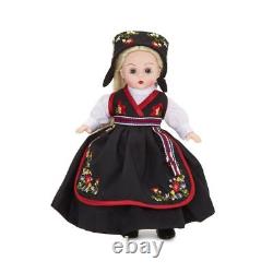 Madame Alexander Norsk Prinsesse 8 Doll #76425