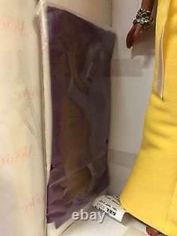 Madame Alexander Paris'Crocus' Alex Fashion Doll NRFB brunette in yellow gown