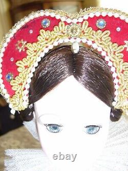 Madame Alexander Portrait Doll 21' 2252