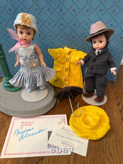 Madame Alexander Singing in the Rain Street Light Set New 8 Doll Collectable
