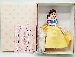 Madame Alexander Snow White Doll No. 50600 NEW