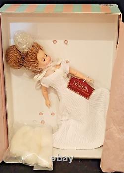 Madame Alexander The White Witch #46405, New in Box with COA #334/400