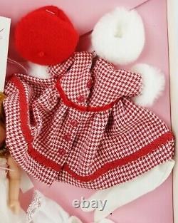 Madame Alexander Wendy Loves Being Loved 8 Doll & Accessory Gift Set 1992 Red