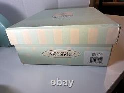 Madame Alexander Wendy Woodkin 37910 8 NRFB MINT Box, Tags, Accessories