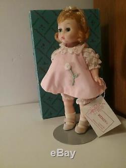 Madame Alexander Wendy kin doll NIB 8 BKW walker box hang tag pet smoke free