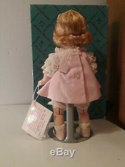 Madame Alexander Wendy kin doll NIB 8 BKW walker box hang tag pet smoke free