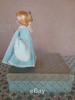 Madame Alexander Wendy kin doll NIB 8 SL walker Baby Angel box pet smoke free