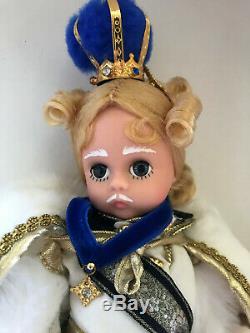 Madame Alexander White King from Alice in Wonderland Collection 8 10312 NIB