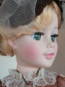 Madame Alexander vintage Manet doll NIB new box undisplayed hang tag NRFB 20 21