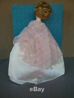 Madame Alexander vintage herself portrait doll NIB new box 2290 hang tag NRFB 21