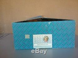 Madame Alexander vintage herself portrait doll NIB new box 2290 hang tag NRFB 21