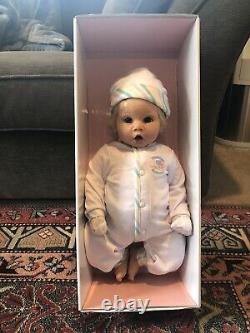 NEW Madame Alexander Newborn Nursery 19 Sweet Baby Blonde #76000 Lifelike