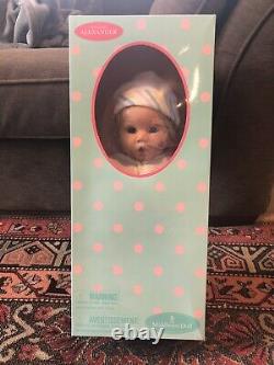 NEW Madame Alexander Newborn Nursery 19 Sweet Baby Blonde #76000 Lifelike