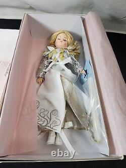 New Madame Alexander Glinda LE Oz The Great and Powerful 10 Articulated Doll