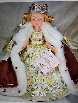 Queen Elizabeth Processional 10'' Madame Alexander 2002 doll, crown & cape