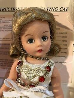 RARE Madame Alexander 33530 Coronation Queen Elizabeth Processional LE. NIB, COA