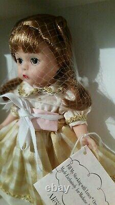 RRD? Madame Alexander New 8 Doll? Fill My Stocking with Ornament? 36000