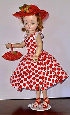 VINTAGE 1950s Madame Alexander CISSY DOLL Blonde Hair Redressed In New Outfit